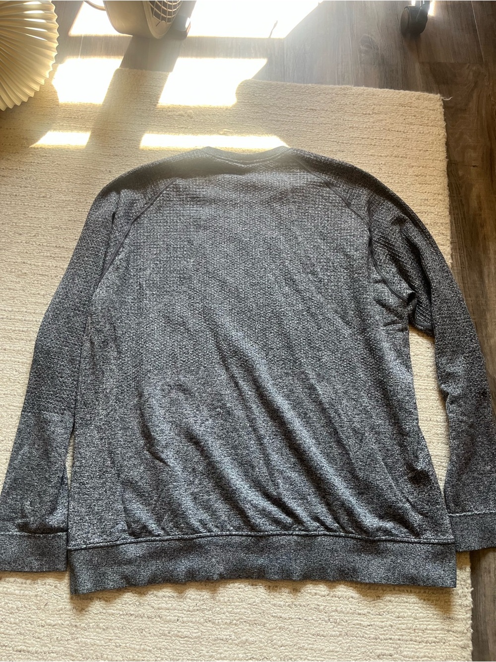 Lululemon Engineered Warmth - Picture 3 of 4